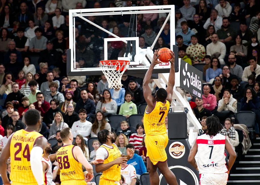 nba直播吧搜出来全是一个样？聊聊我2026年看NBA直播的真实路线和踩过的坑-nba直播吧